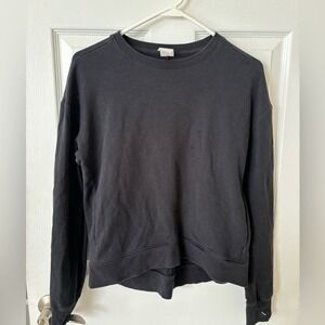 10/$20🔥All in‎ motion crewneck